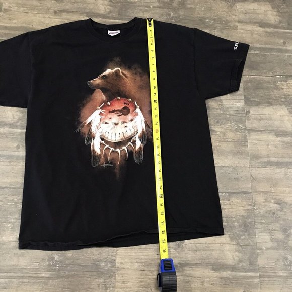 Menchego Bear Spirit Native American Graphic‎ Black T-Shirt Men Size XL y2K - Picture 7 of 8